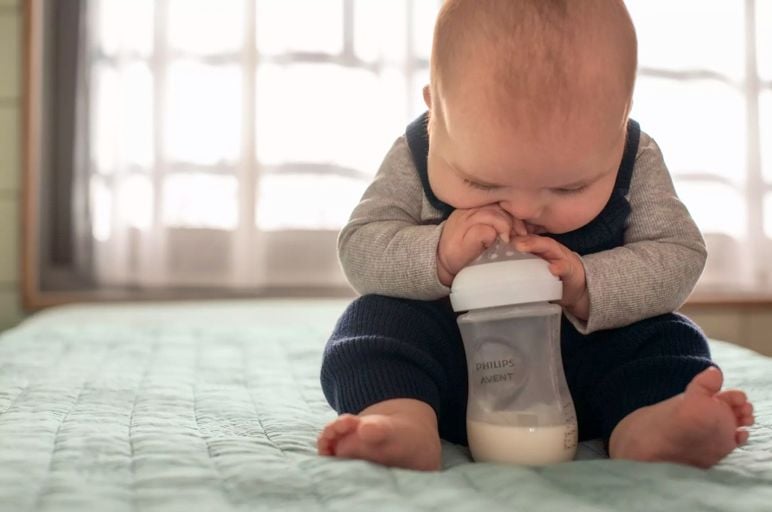  Bình sữa Philips Avent mô phỏng tự nhiên 260ml SCY903/01 