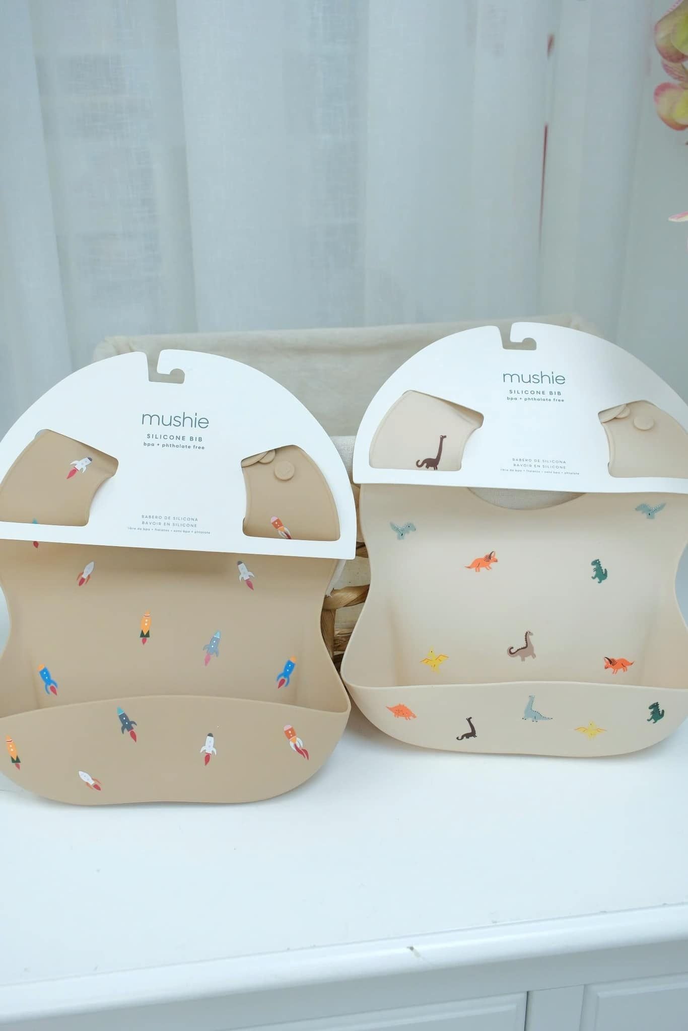  Yếm Ăn Dặm Silicone Mushie (A) 