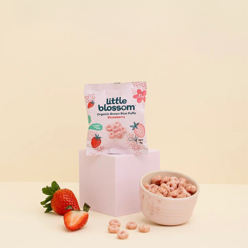  Bánh ăn dặm Little Blossom Organic Brown Rice Puffs vị Dâu (gói 4g) 