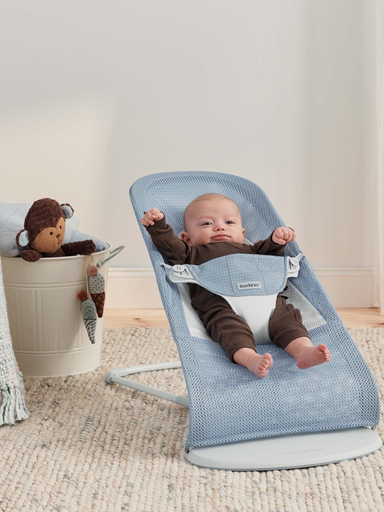  Ghế Rung Baby Bjorn Bouncer Balance Soft Vải Lưới Mesh - Light Gray Frame 