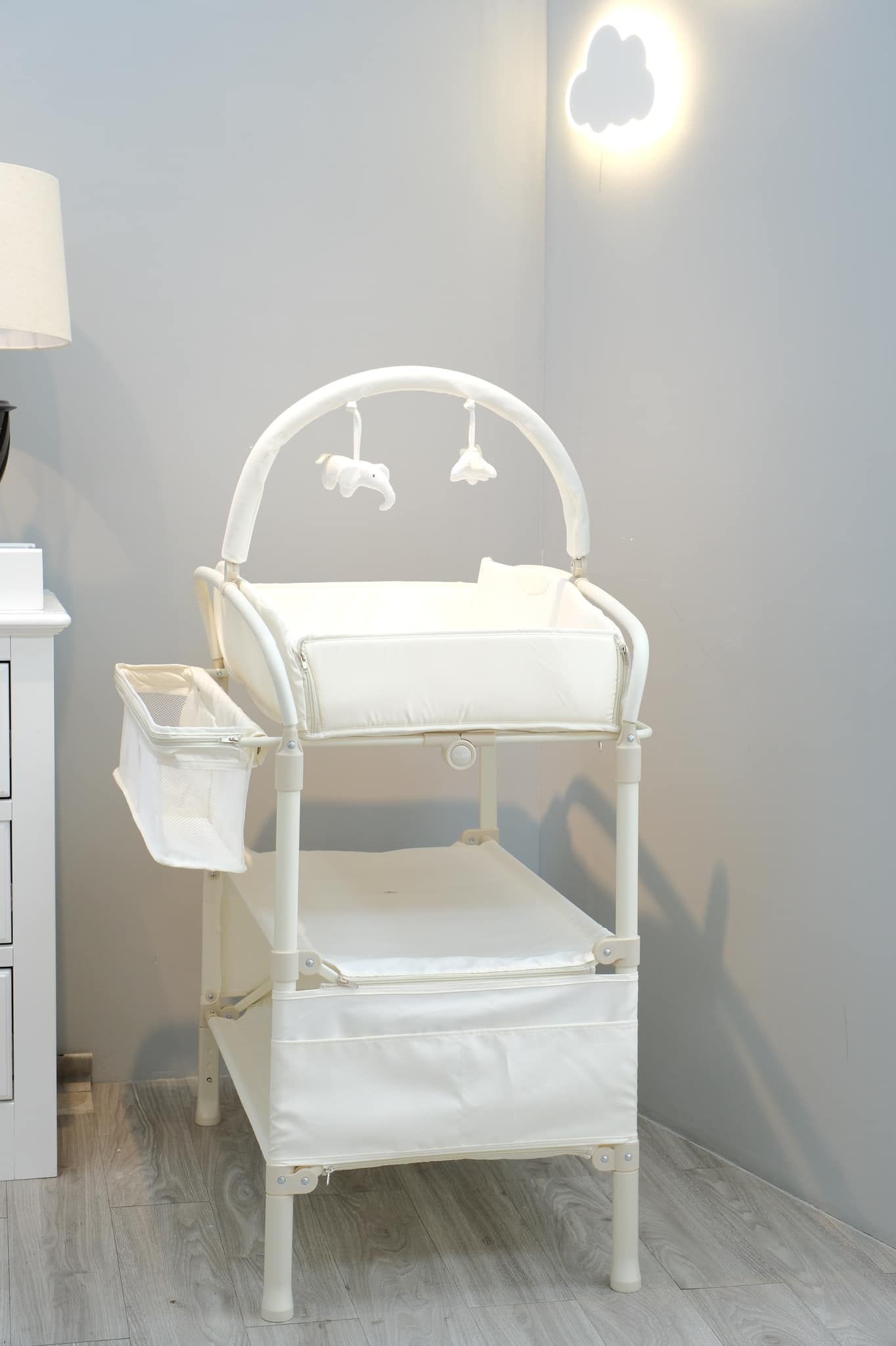  Bộ Bàn Thay Tã Duri Trolley Di Động 