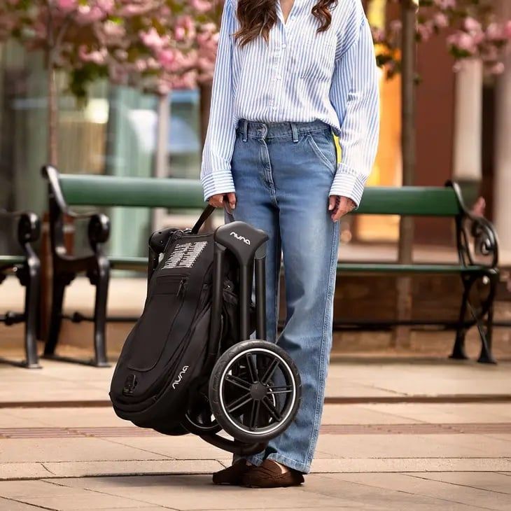  XE ĐẨY NUNA TRIV LX - MÀU BISCOTTI 