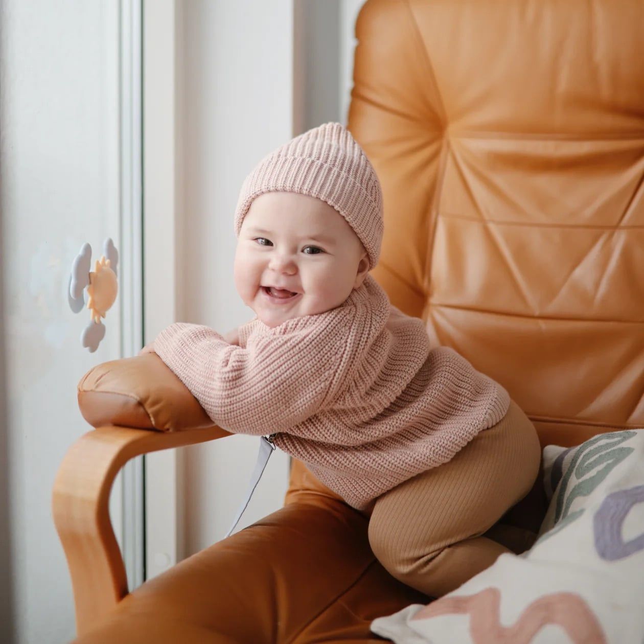  Đồ Chơi Con Quay Đế Hít Mushie Sunshine (A) 