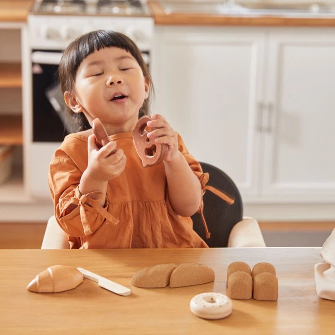  Đồ Chơi Gỗ PlanToys Cắt Bánh Mì Bread Set Cho Bé 2Y+ 