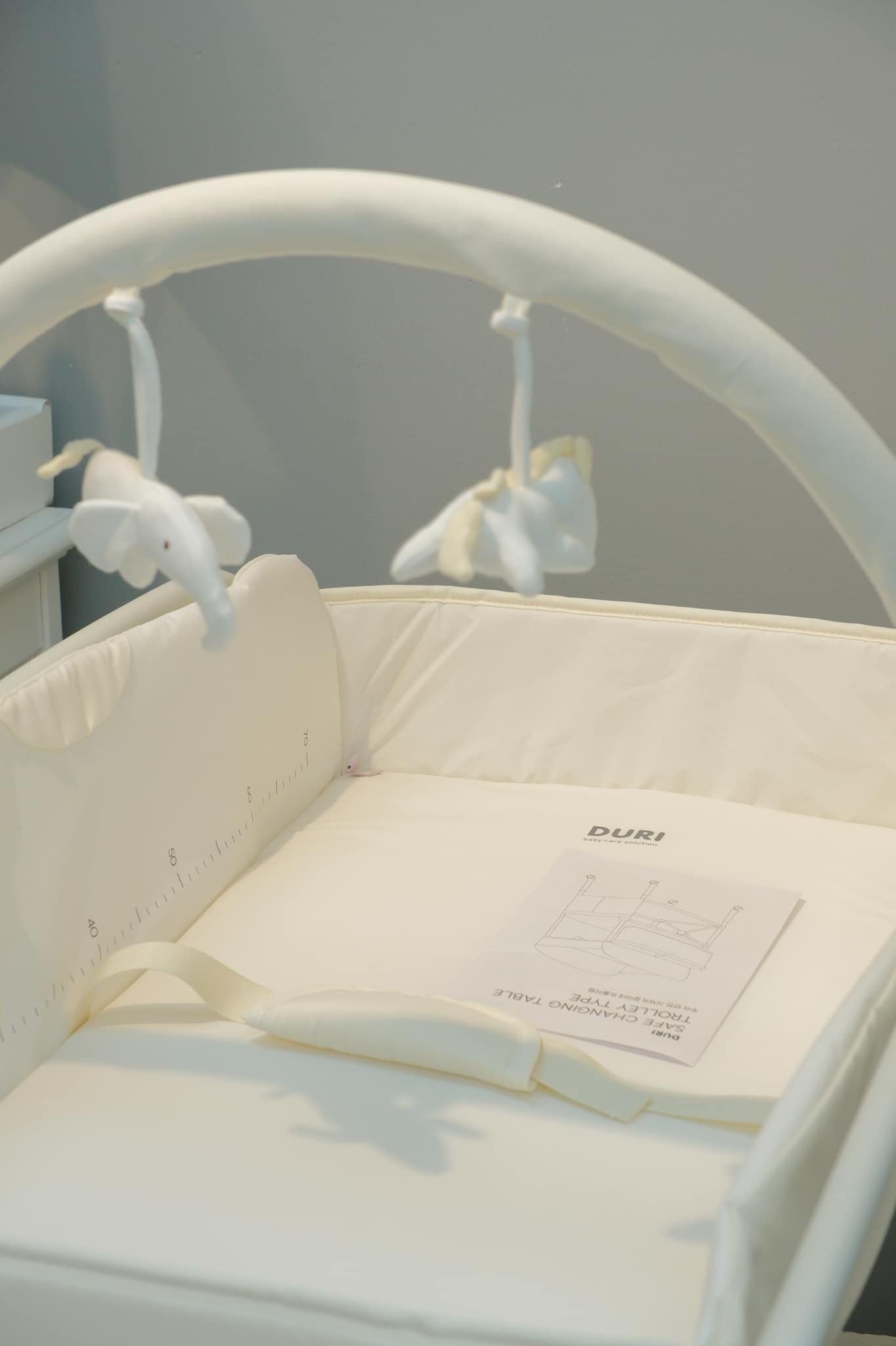  Bộ Bàn Thay Tã Duri Trolley Di Động 