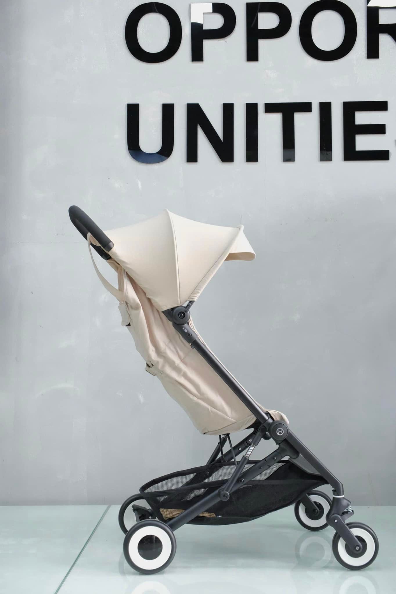  Xe Đẩy Cybex Agis - Màu Almond Beige 