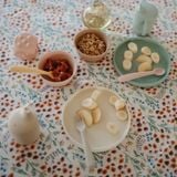  (A) Set 2 Thìa Ăn Dặm Silicone Mushie Cho Bé 