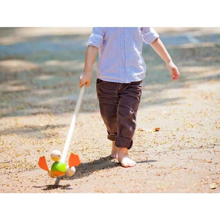  Đồ Chơi Gỗ PlanToys Xe Đẩy Vịt Push Along Duck Cho Bé 12M+ 