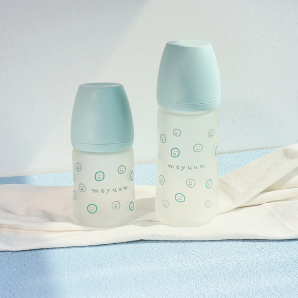  Bình Sữa Thủy Tinh Tráng Silicon Moyuum - Happy More 