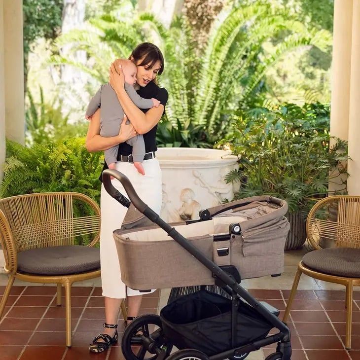  NÔI SƠ SINH NUNA MIXX NEXT CARRY COT - MÀU CEDAR 