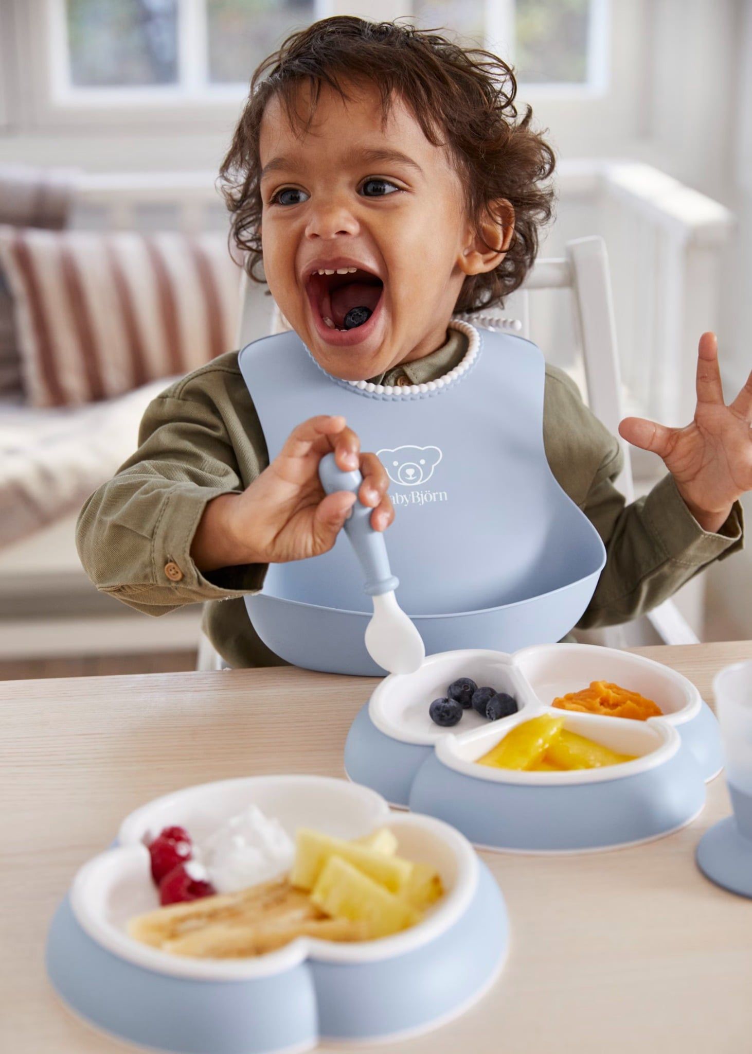  Yếm Ăn Dặm Silicon Baby Bjorn 