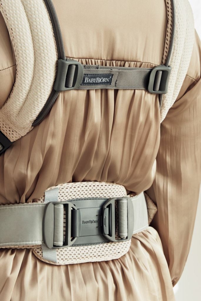  Địu Trẻ Em Baby Bjorn Baby Carrier Harmony - Màu Kem 