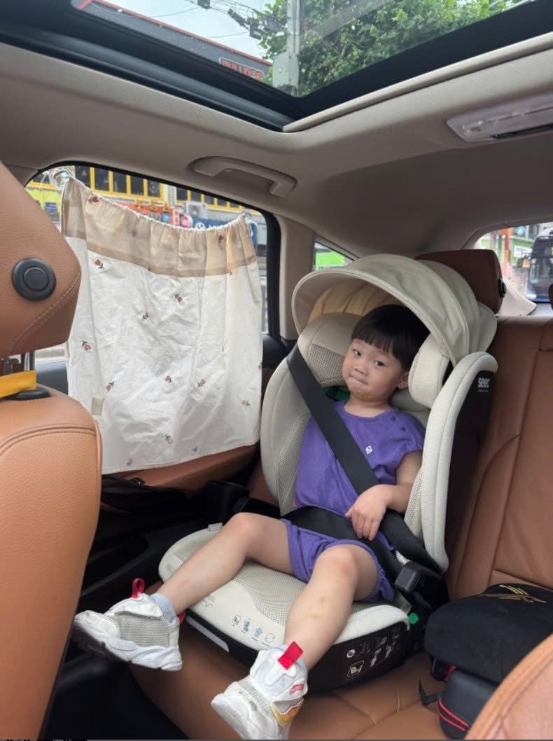  GHẾ NGỒI Ô TÔ BOOSTER SEEC MAX I-ZIN JUNIOR - MÀU HỒNG 