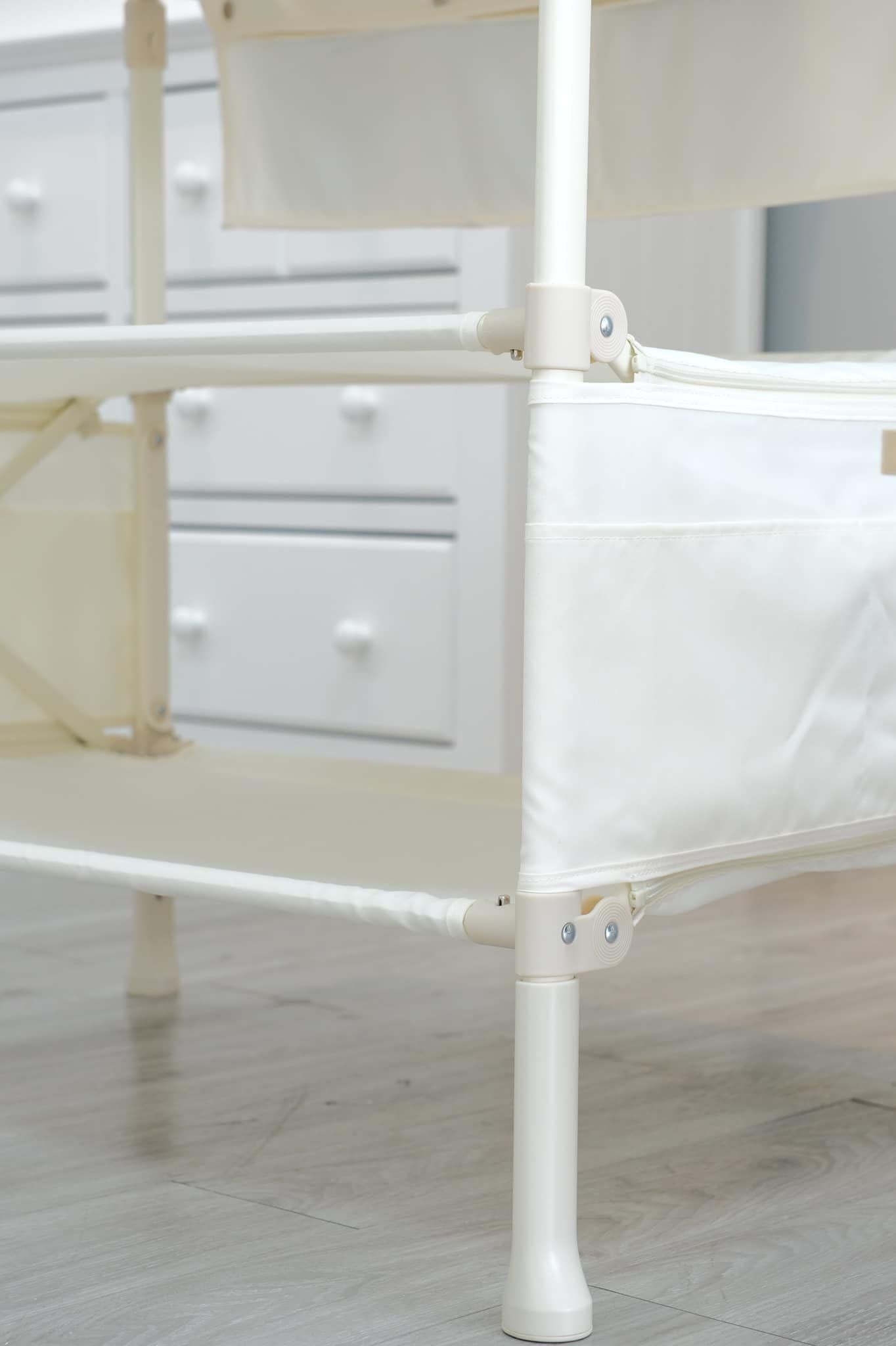  Bộ Bàn Thay Tã Duri Trolley Di Động 