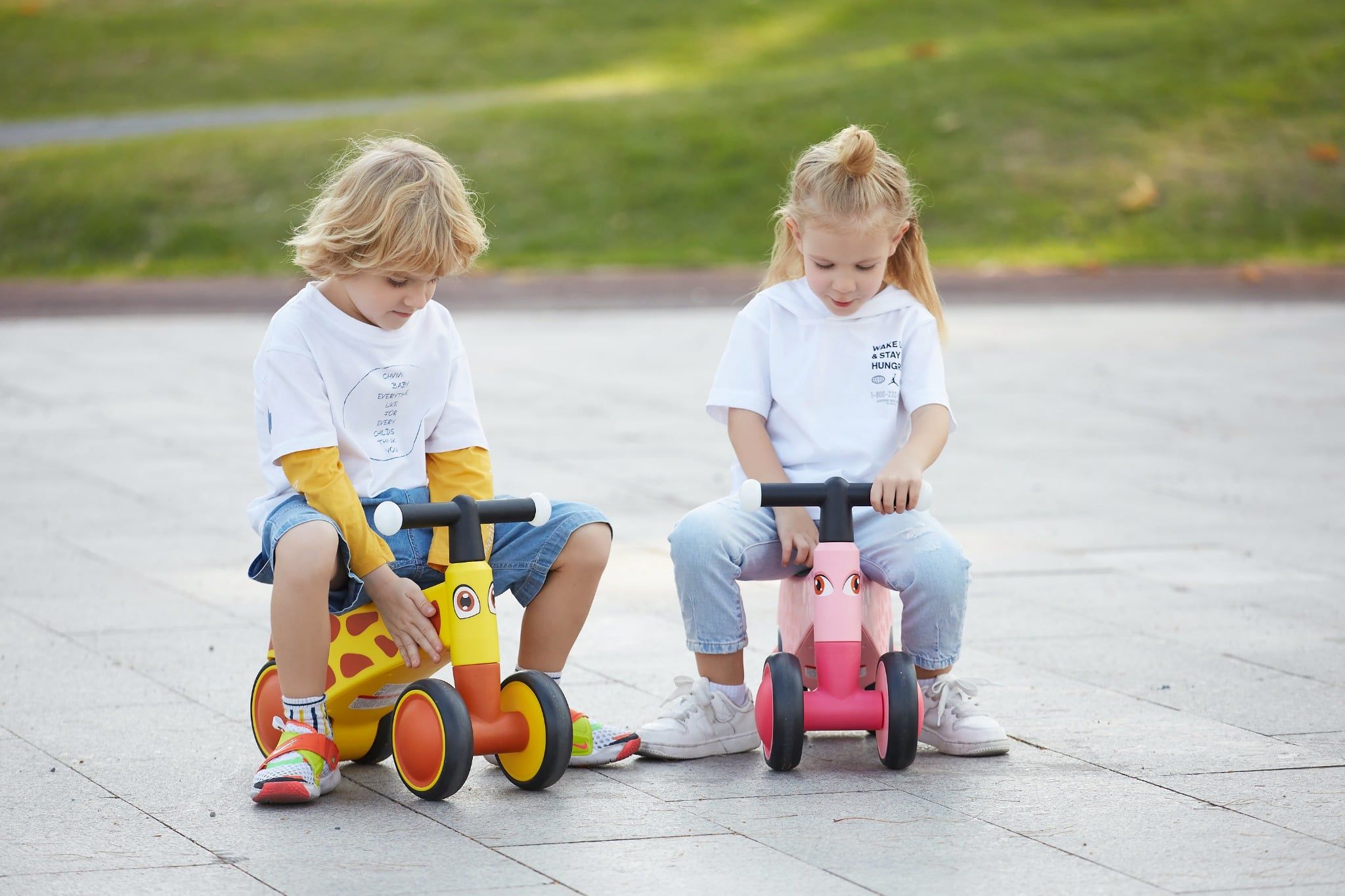  Xe Chòi Chân Kick ‘n’ Roll 3 bánh TB01 