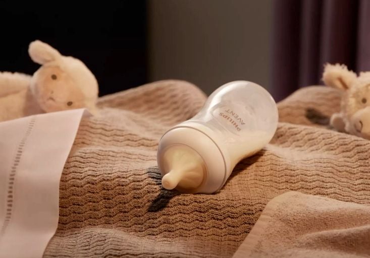  Bình sữa Philips Avent mô phỏng tự nhiên 260ml SCY903/01 