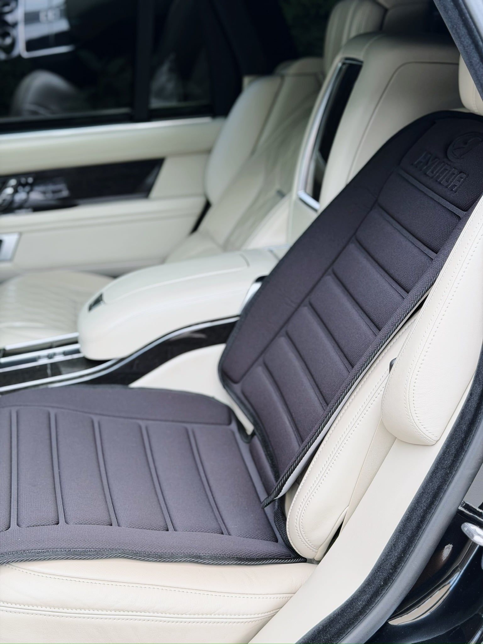  Thảm Lót Bảo Vệ Xe Hơi Huyndai Cao Cấp 