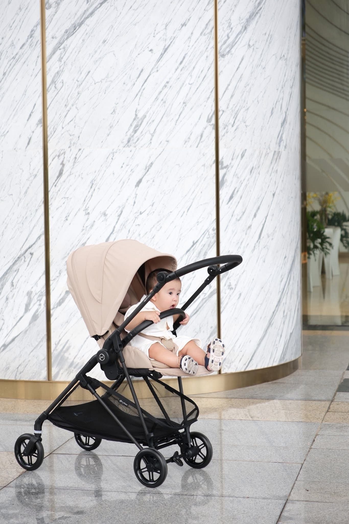  Xe Đẩy Gấp Gọn Siêu Nhẹ Cybex Melio Carbon - Màu Almond Beige 