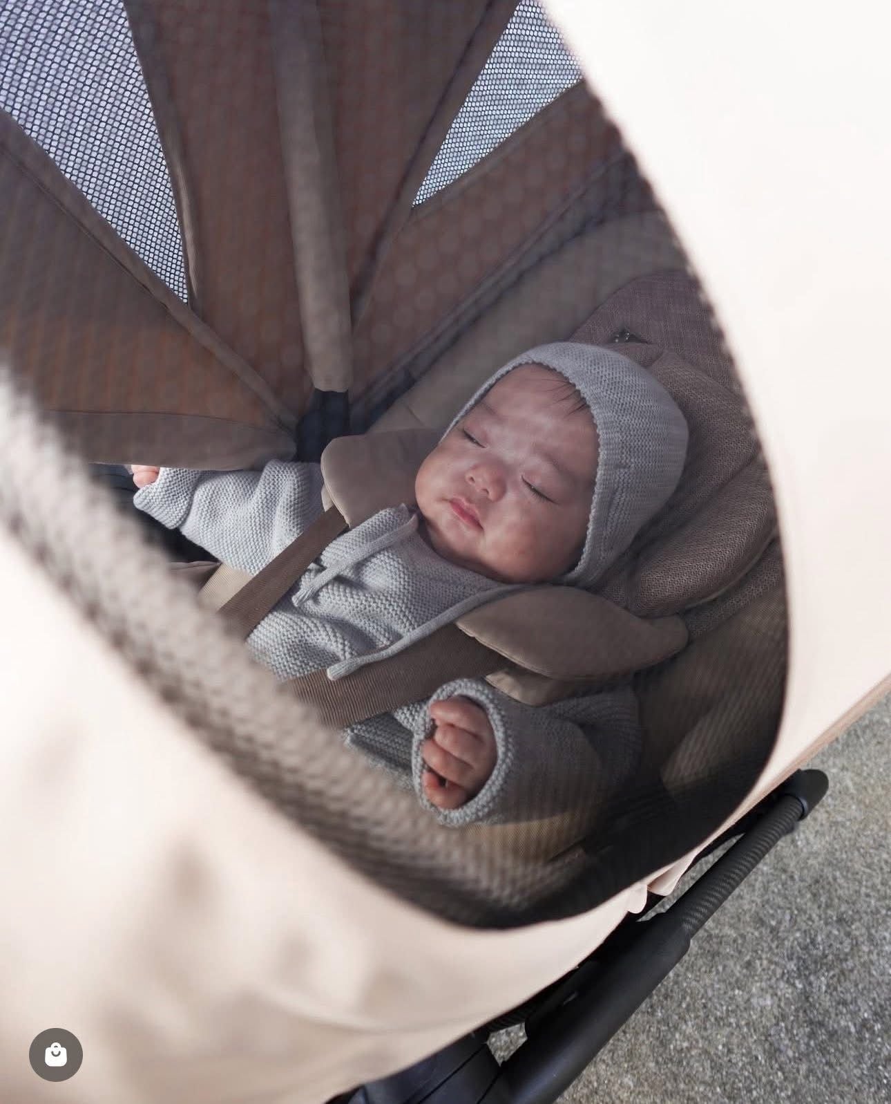  Xe Đẩy Gấp Gọn Siêu Nhẹ Cybex Melio Carbon - Màu Almond Beige 