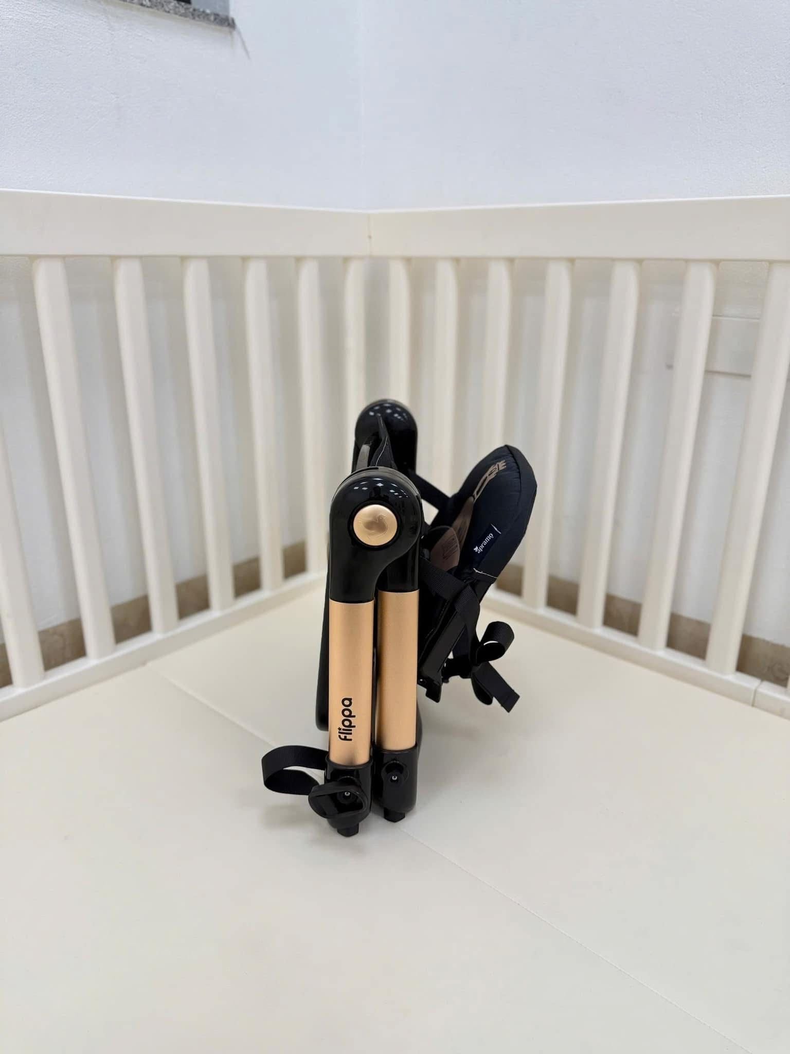  GHẾ ĂN DẶM GẤP GỌN APRAMO FLIPPA - BẢN ĐẶC BIỆT 