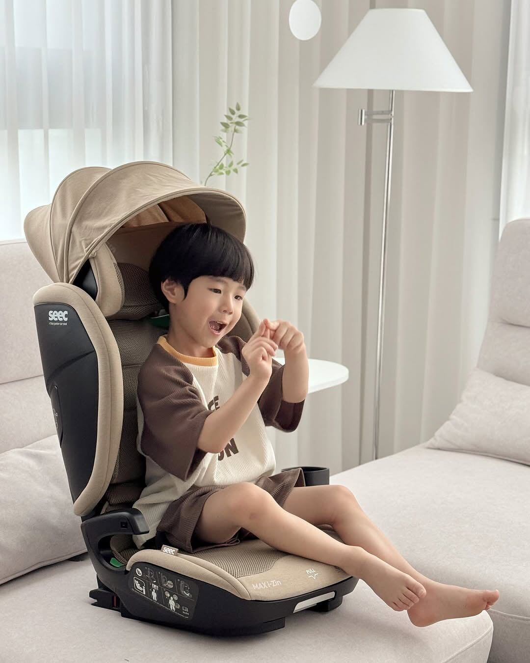  GHẾ NGỒI Ô TÔ BOOSTER SEEC MAX I-ZIN 2 JUNIOR - MÀU NÂU 