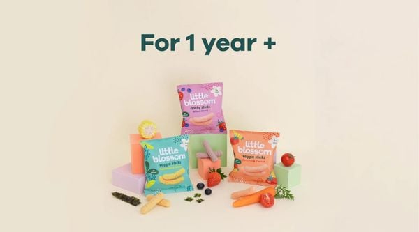  Bánh que rau củ Little Blossom Fruity & Veggie Sticks 12g 