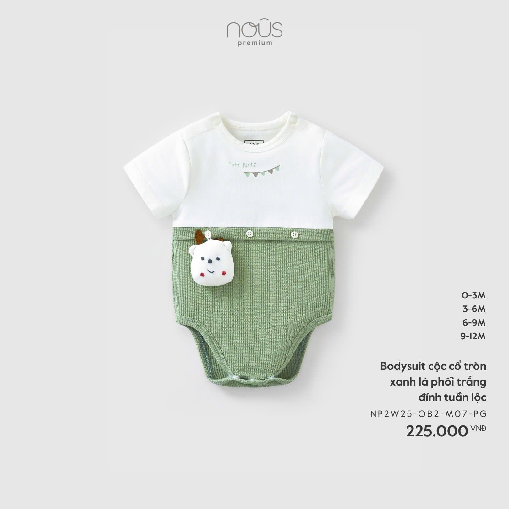  Bodysuit cộc Nous cổ tròn xanh lá phối trắng đính tuần lộc 