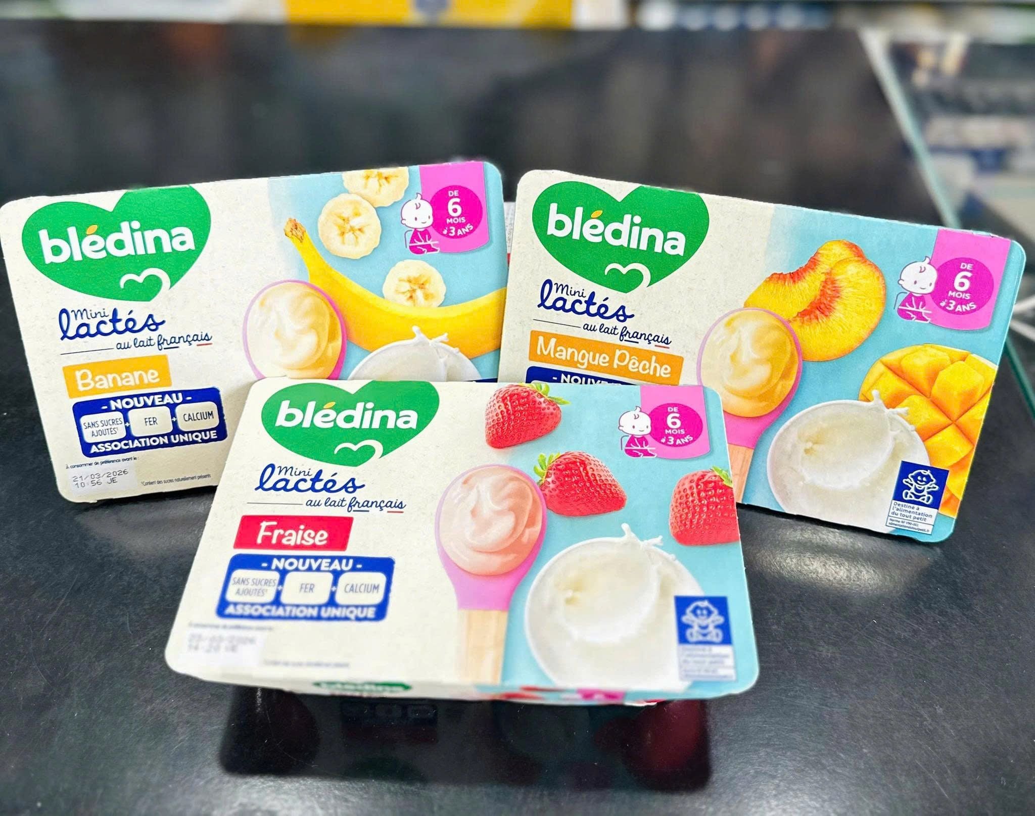  Sữa chua Bledina Mini Lactes vị Dâu 6M+ (55g x 6) 