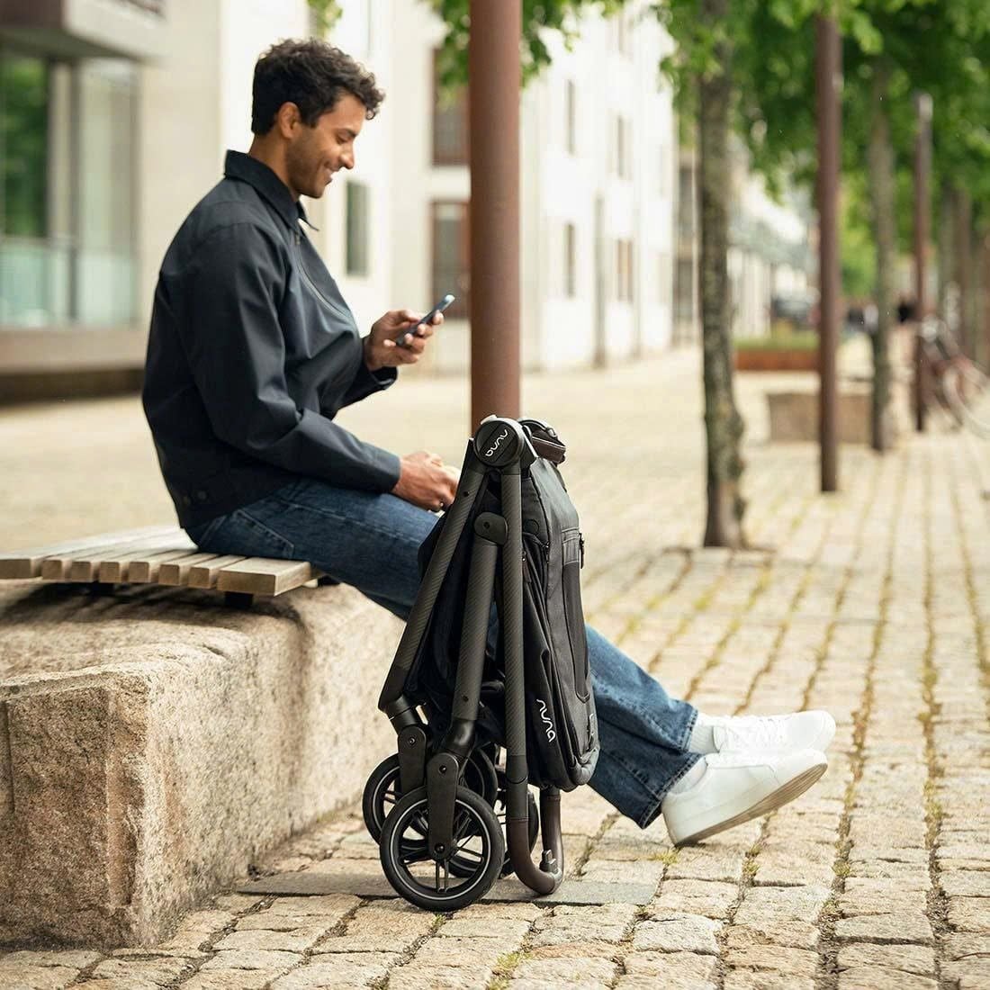  XE ĐẨY NUNA SWIV VỚI BÁNH XOAY 360° - MÀU CHATEAU 