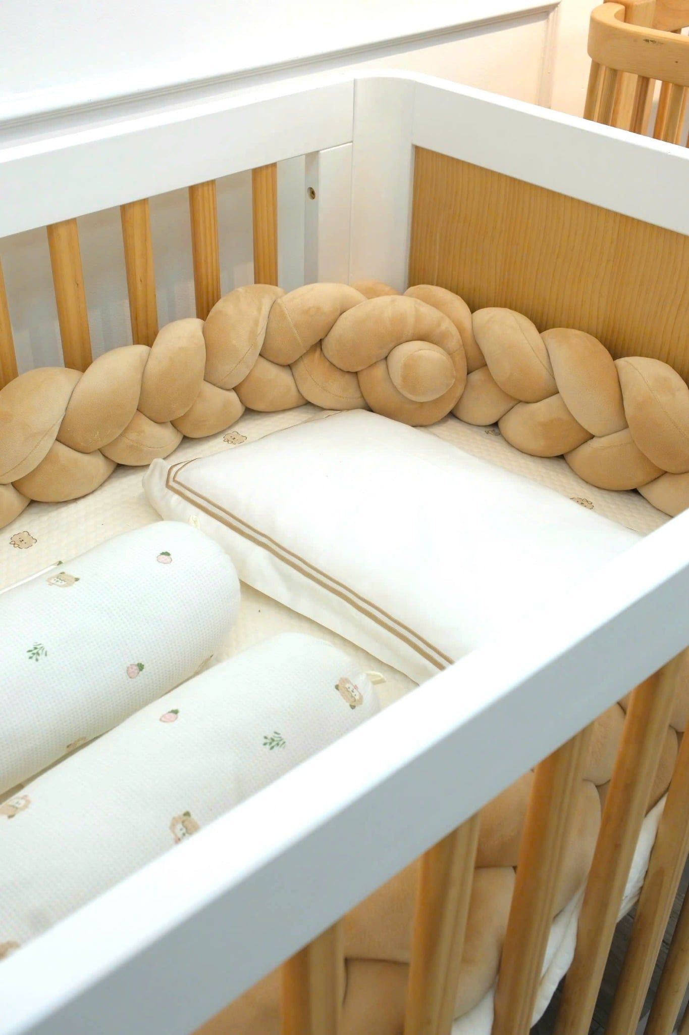  Set Quây Sam Xoắn Nhung 3 Sợi Cũi Giường Cho Bé HV Bedding (A) 