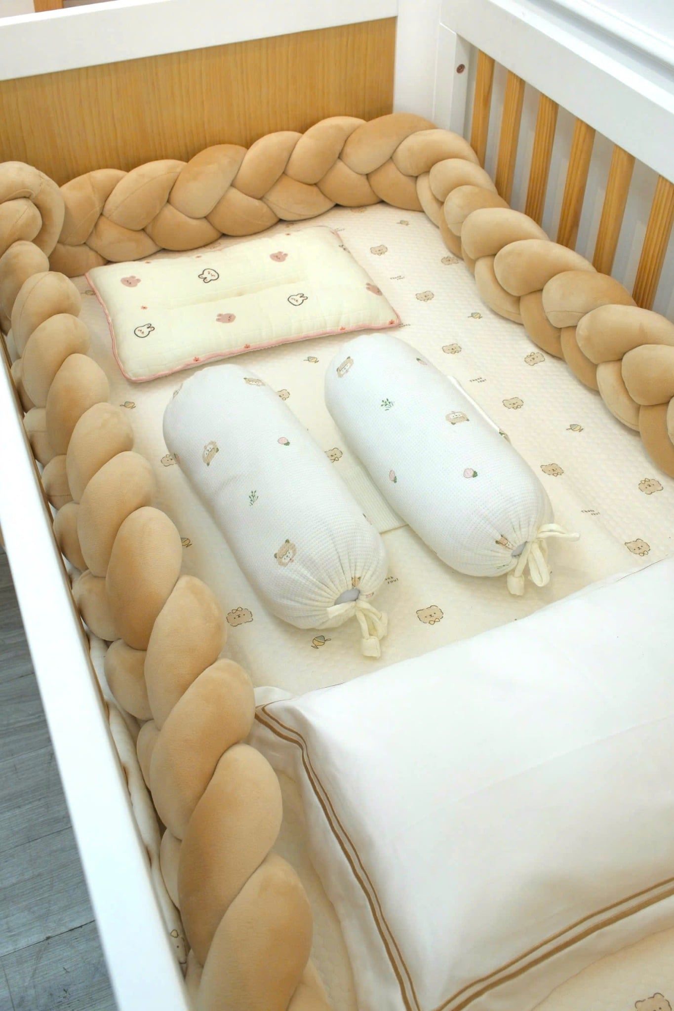  Set Quây Sam Xoắn Nhung 3 Sợi Cũi Giường Cho Bé HV Bedding (A) 