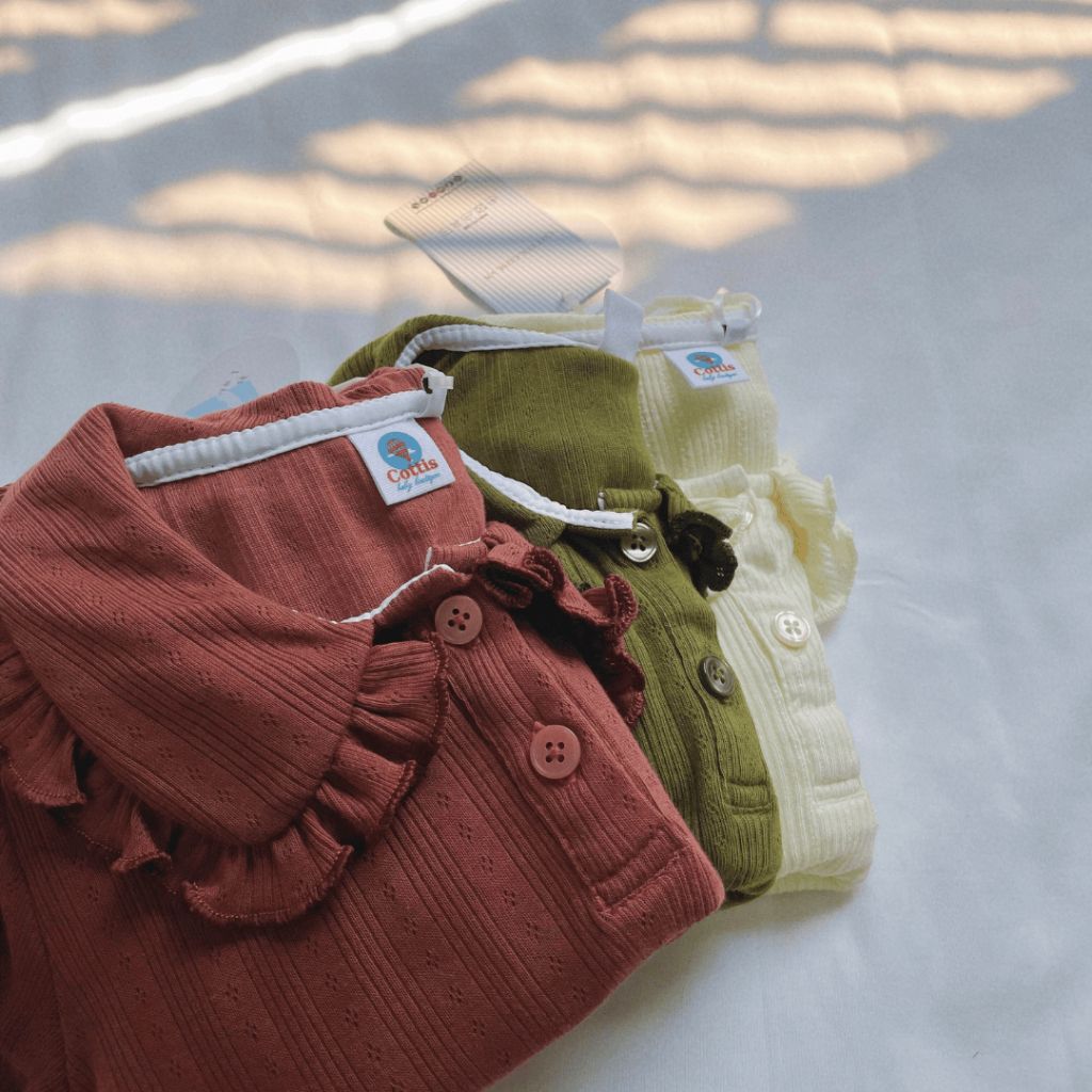  Bộ bé gái cotton thông hơi Cottis – Áo cổ bèo & quần short bồng bí mùa hè thoáng mát cho bé 1–5 tuổi – BST Pure Play 