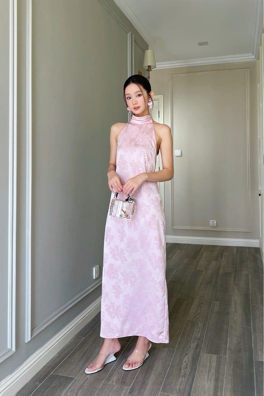  Đầm yếm cổ lọ nhíu lụa ngư vũ Hồng 