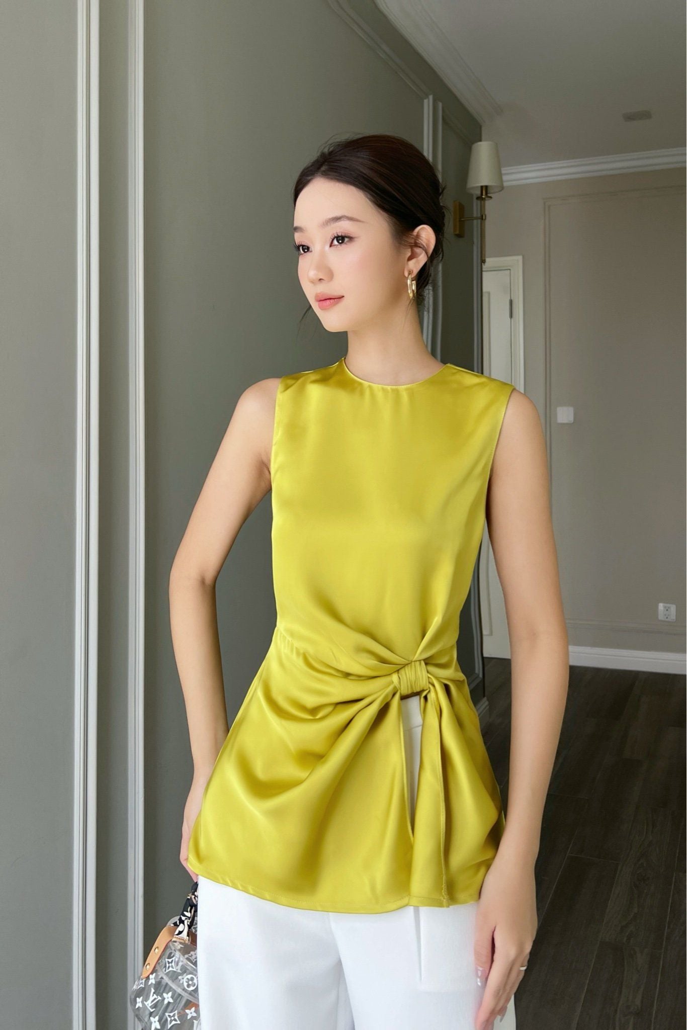  Áo sát nách thắt nút Vàng chanh 