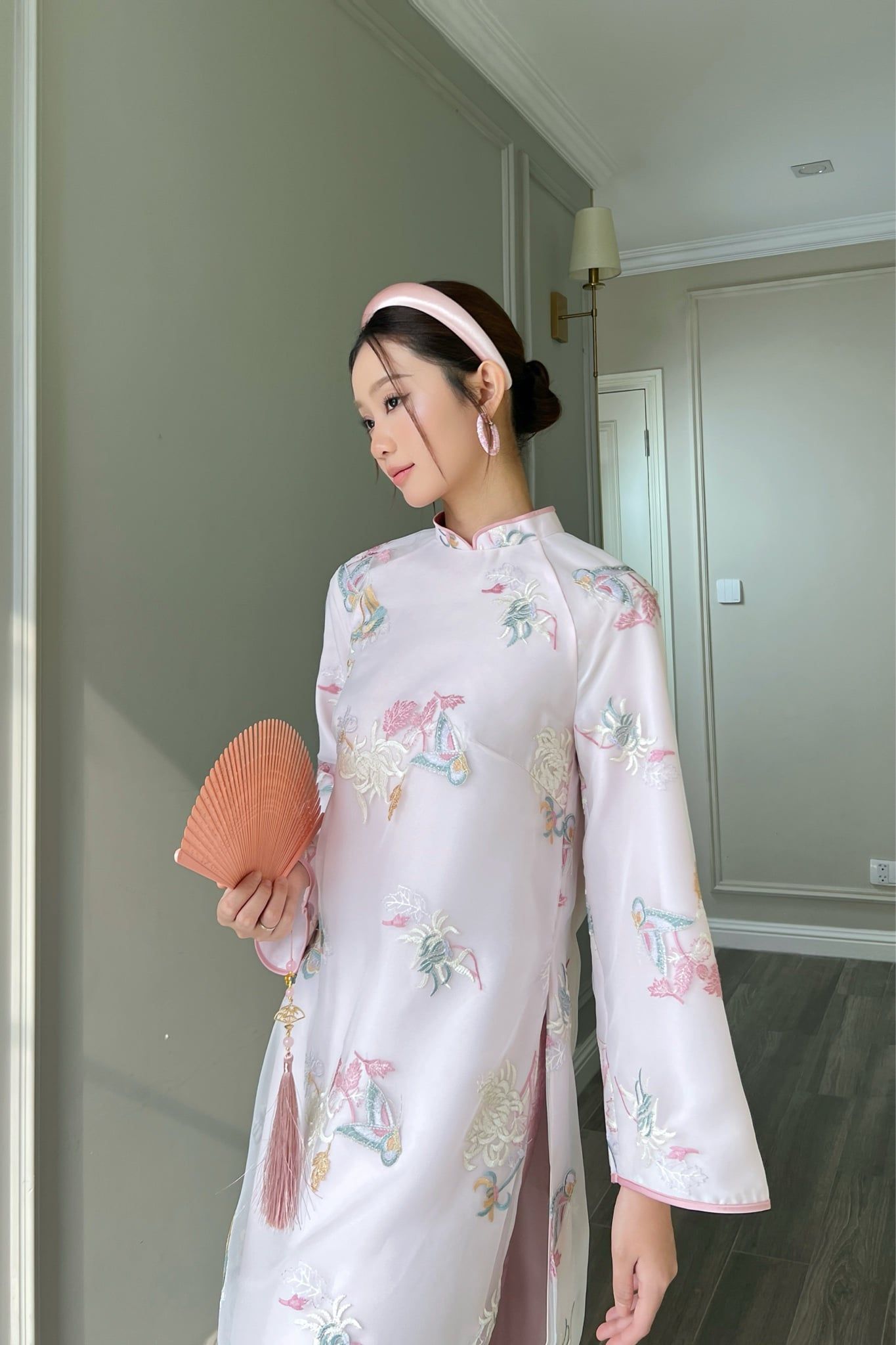  Áo dài Hồng Vân Mộc (không kèm quần) 