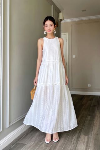  Đầm sát nách maxi phối sọc thêu hoa 