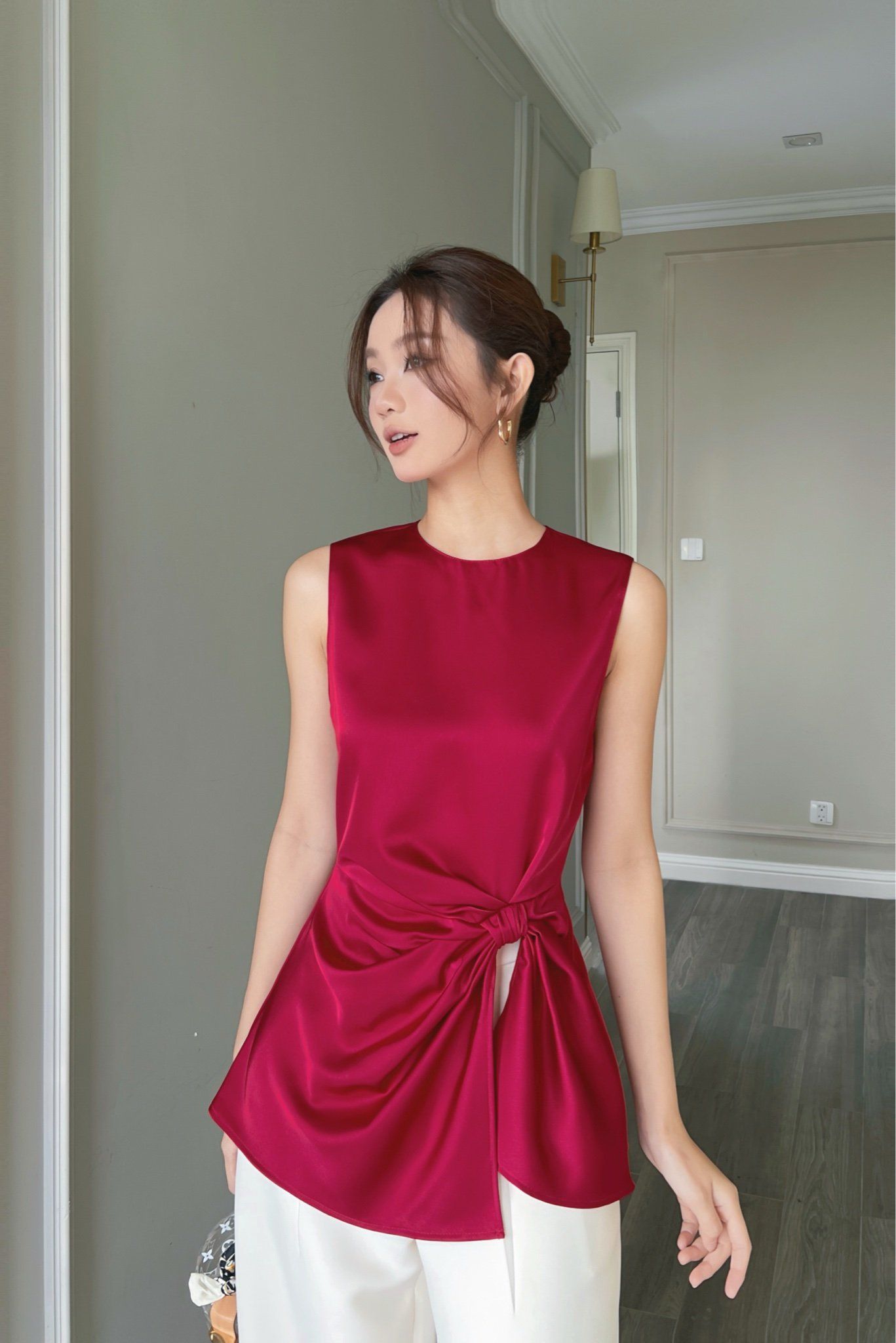  Áo sát nách thắt nút Đỏ đô 