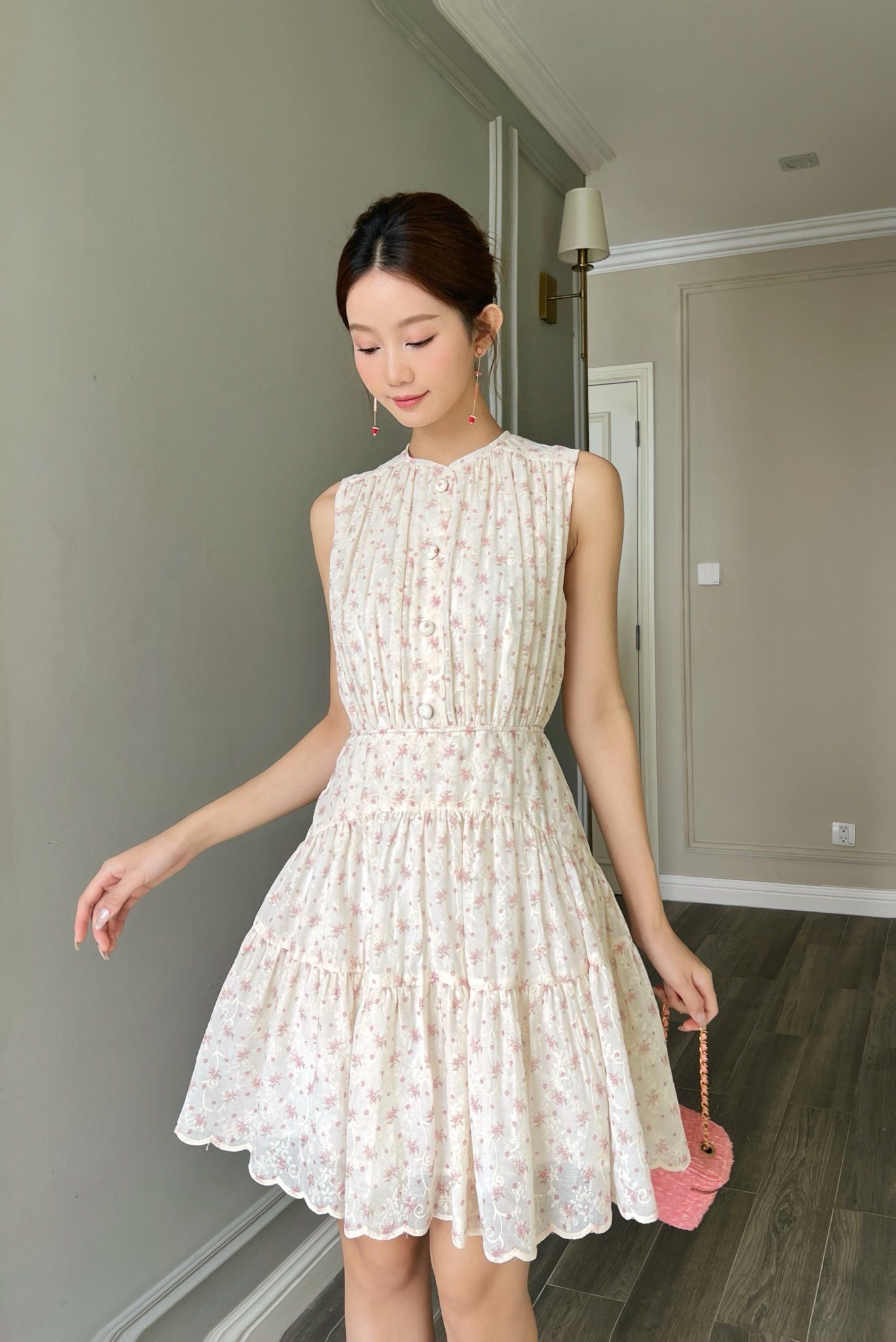  Đầm sơmi sát nách phối nhíu hoa hồng nhí 