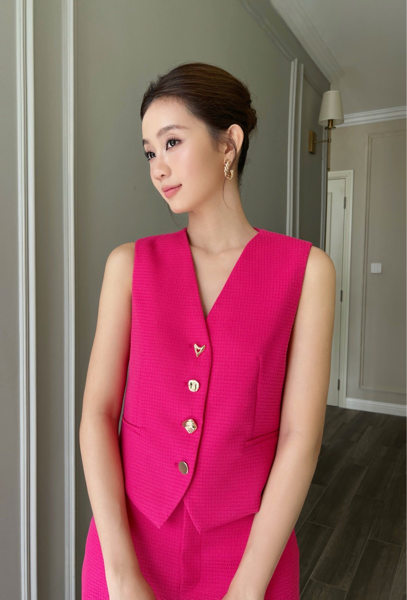  Gilet tweed hồng cánh sen 