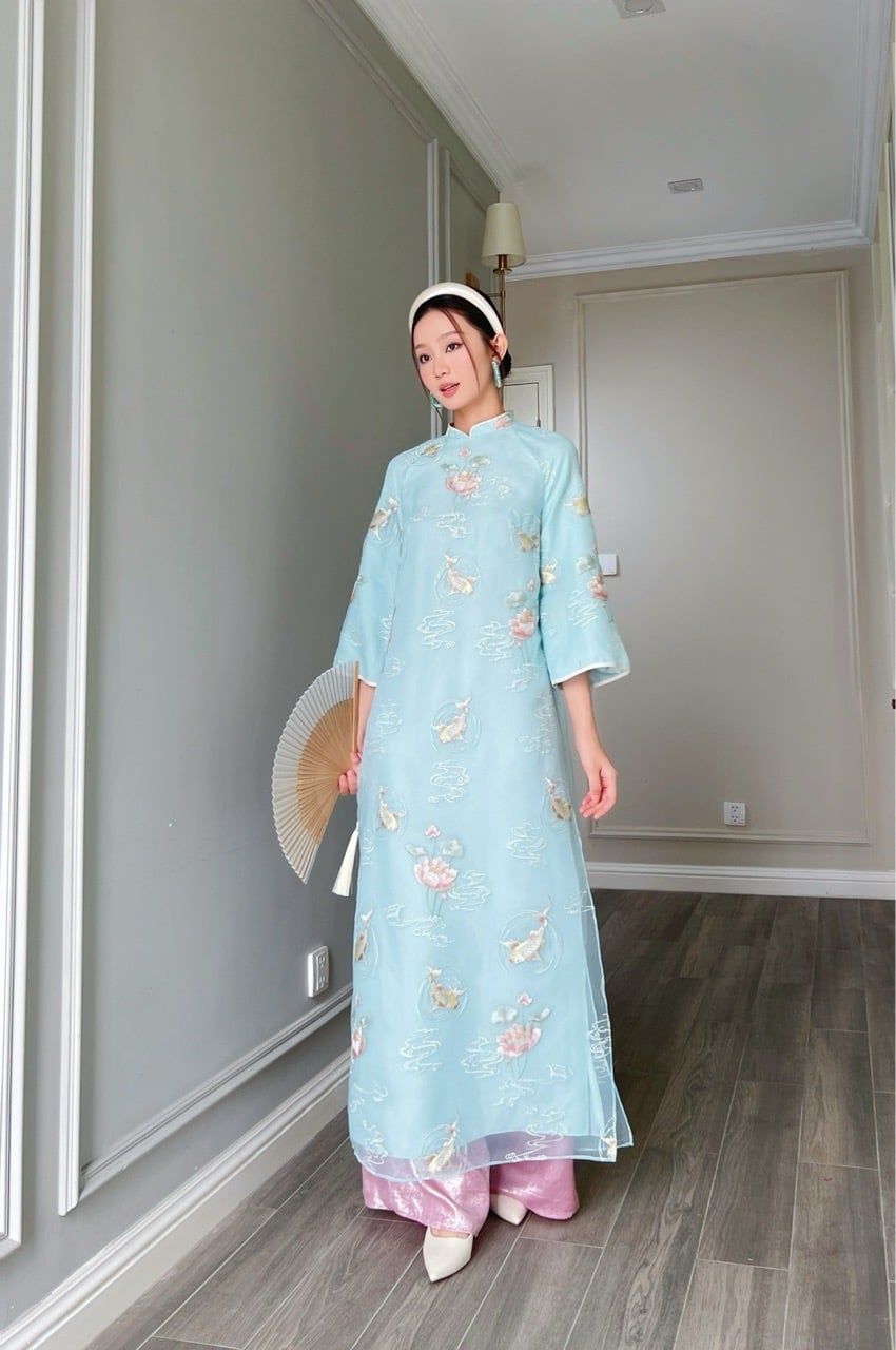  Áo dài Ngư Lam Thuỷ (không kèm quần) 