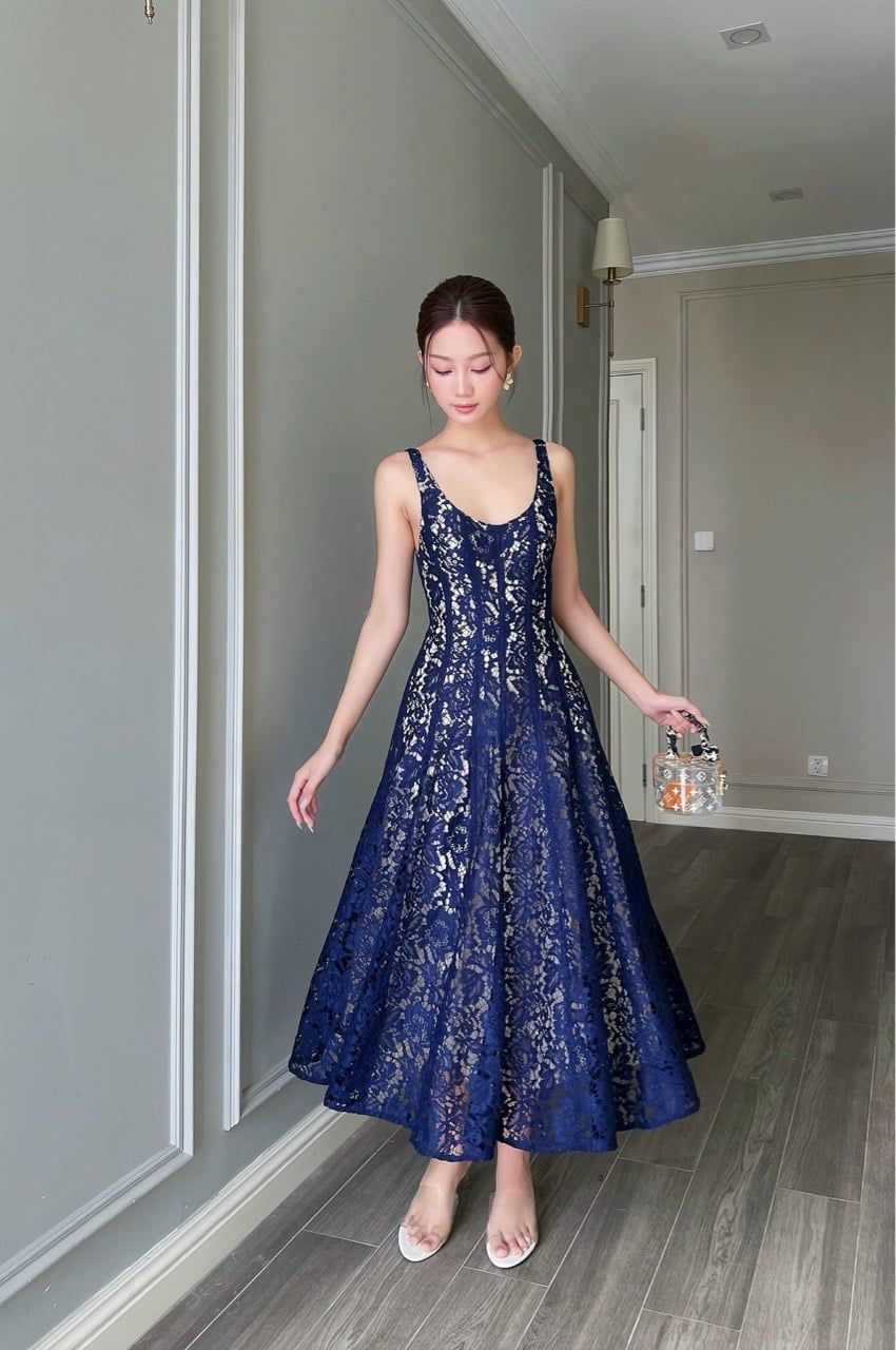 (MỚI) Đầm 2 dây xoè 8 mảnh ren Navy 