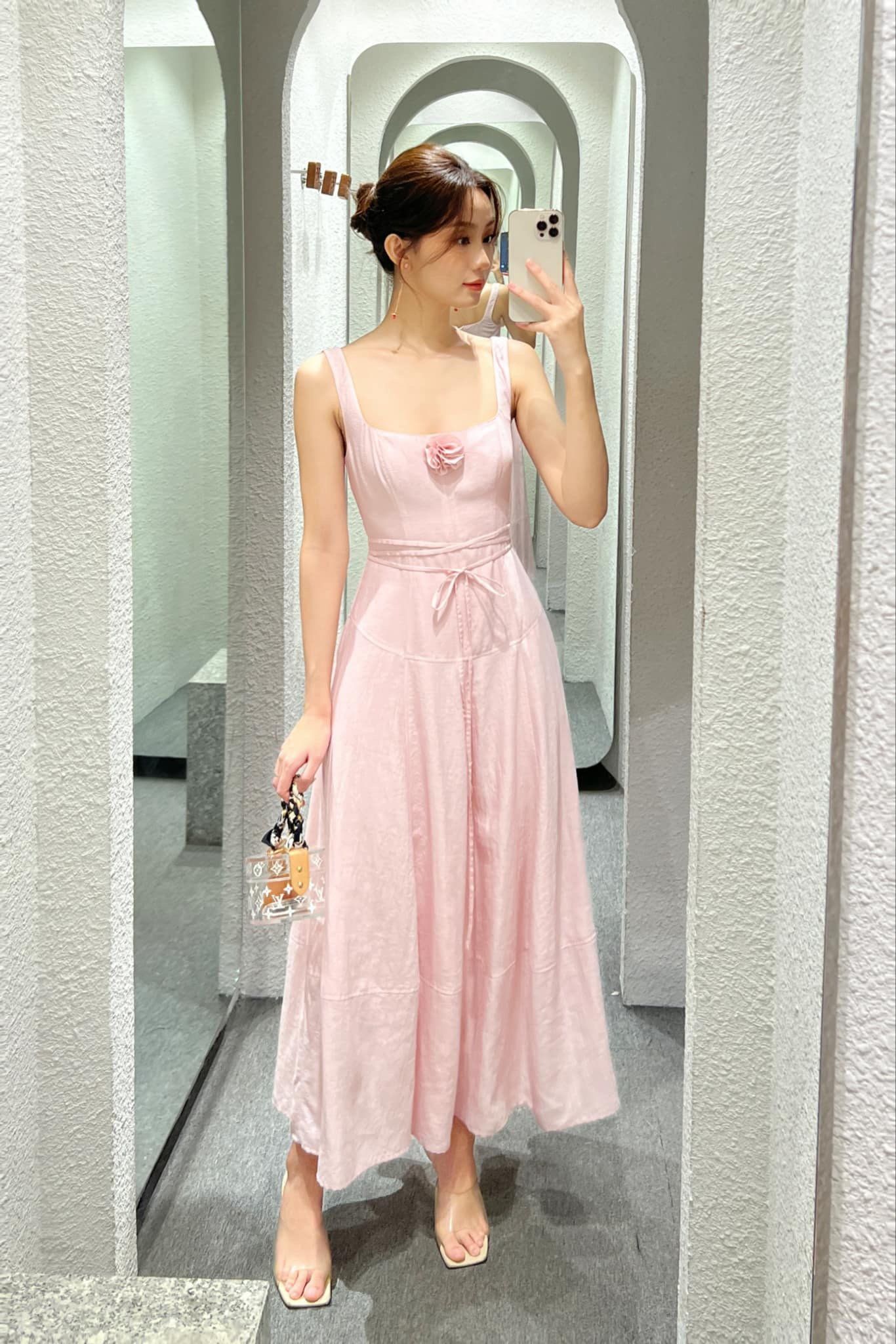  Đầm 2 dây maxi thắt dây phối hoa 3D Hồng 