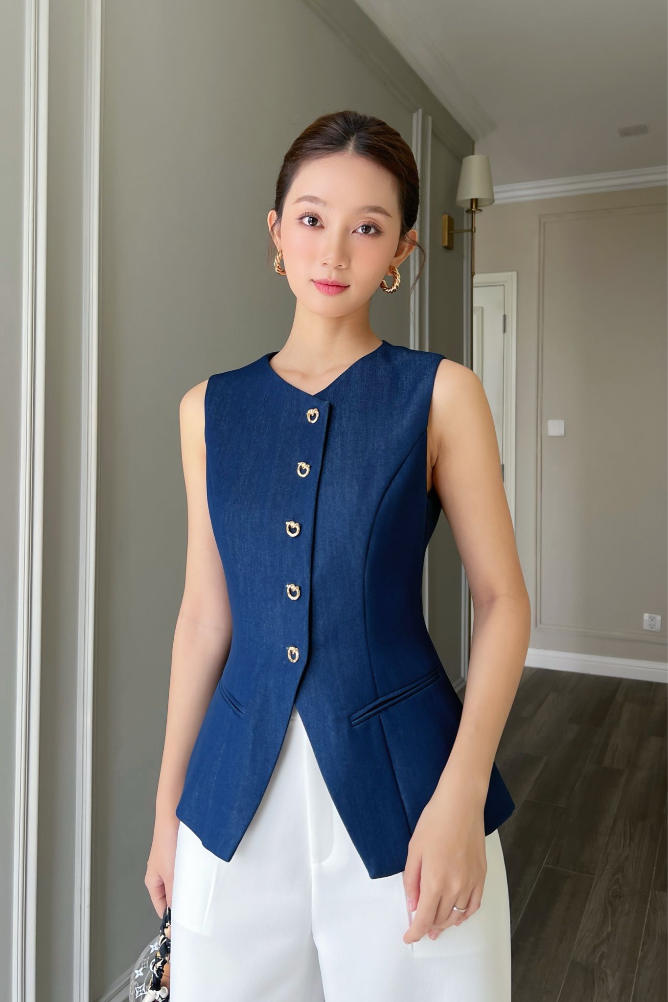  Áo vest sát nách phối nút denim xanh đậm 