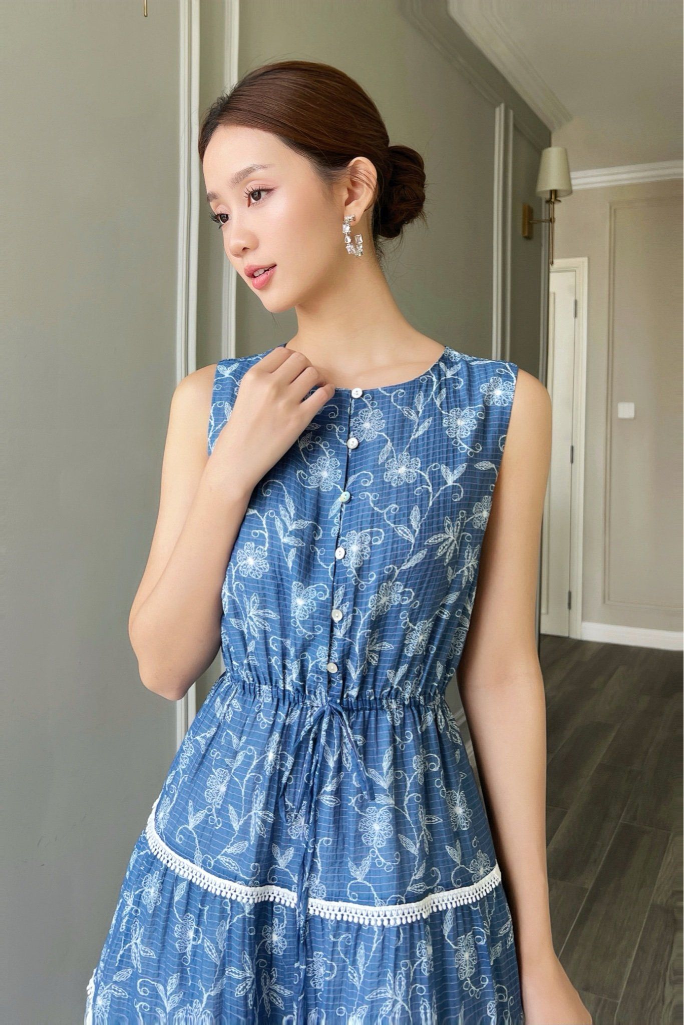  Đầm sát nách maxi phối nhíu phối đăng Hoa xanh đậm 