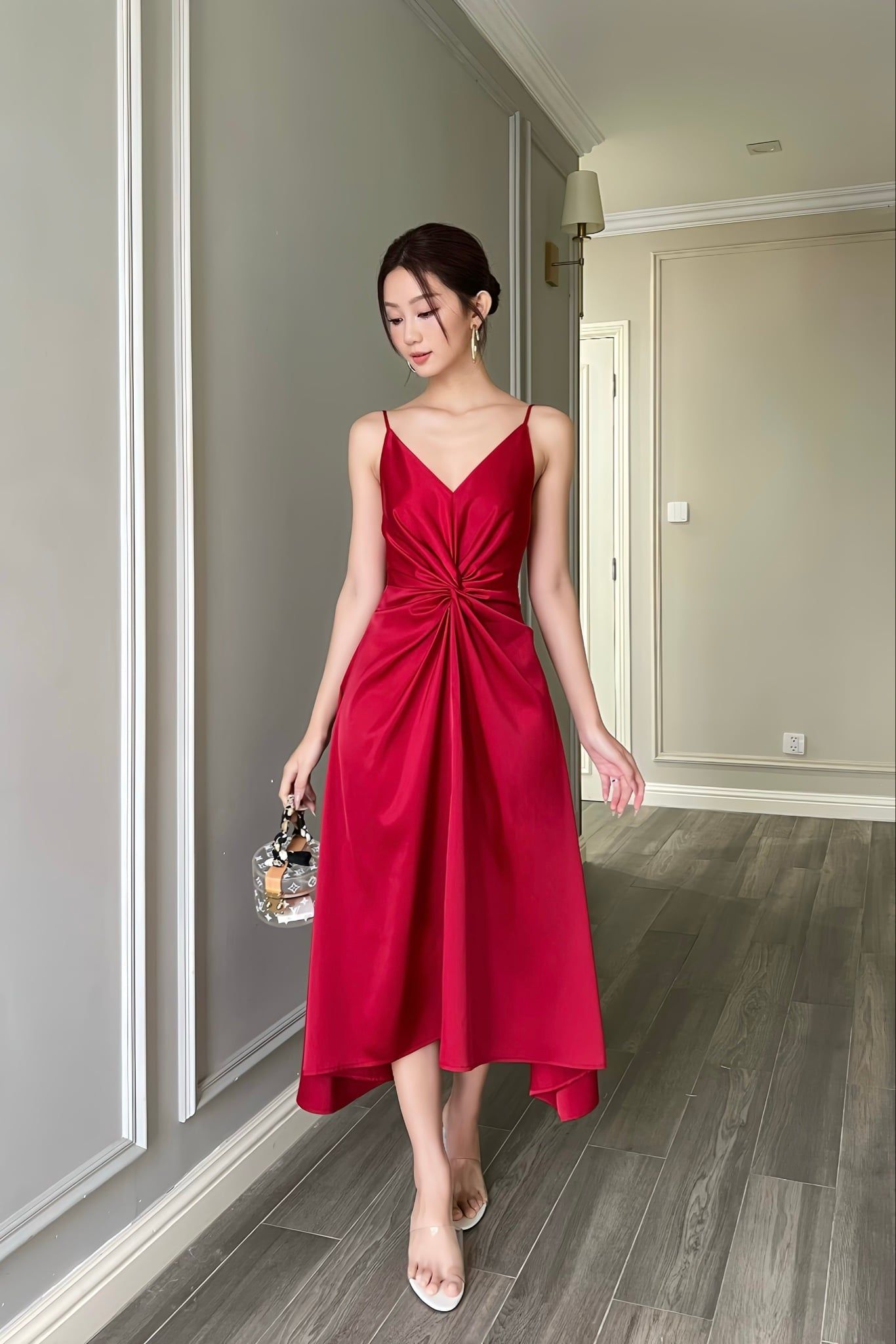 (MỚI) Đầm 2 dây lụa xoắn eo Đỏ đô tươi 