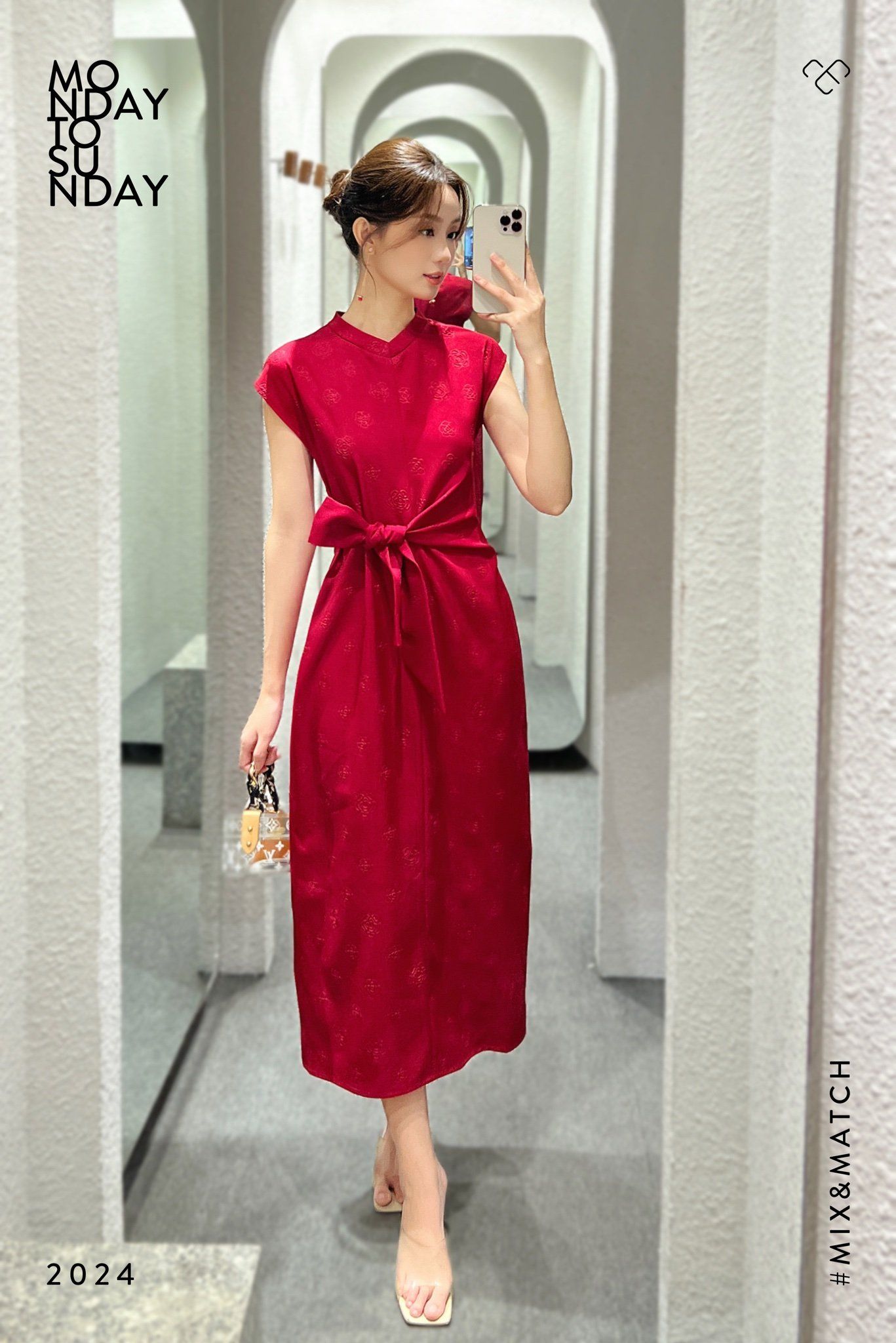  Đầm tay liền thắt eo hoa hồng in nổi Đỏ 