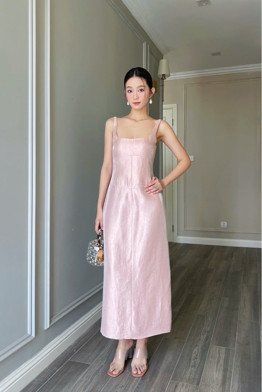  Đầm 2 dây cúp ngực bút chì suông Hồng 