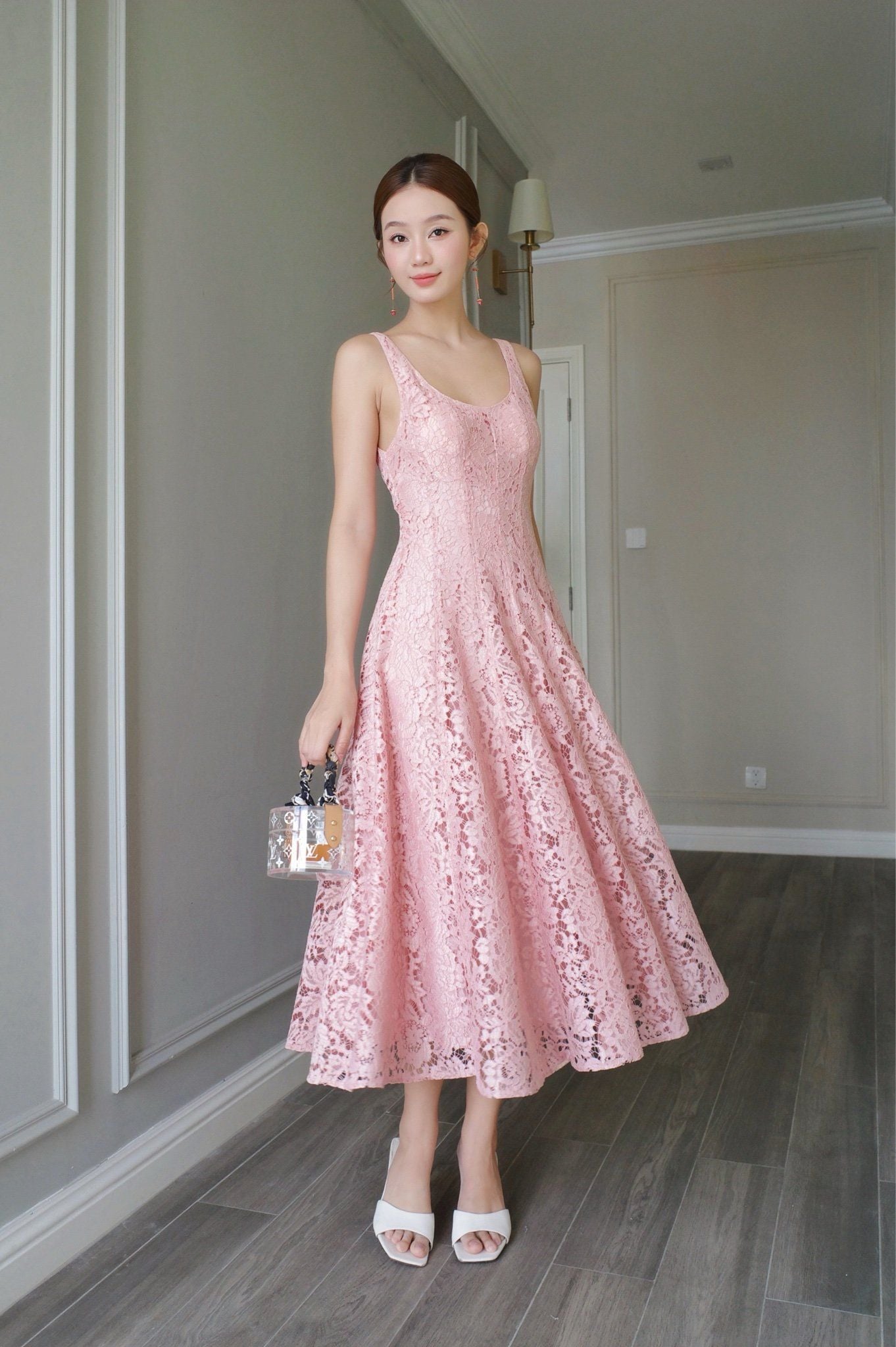  Đầm 2 dây xoè 8 mảnh ren Hồng 