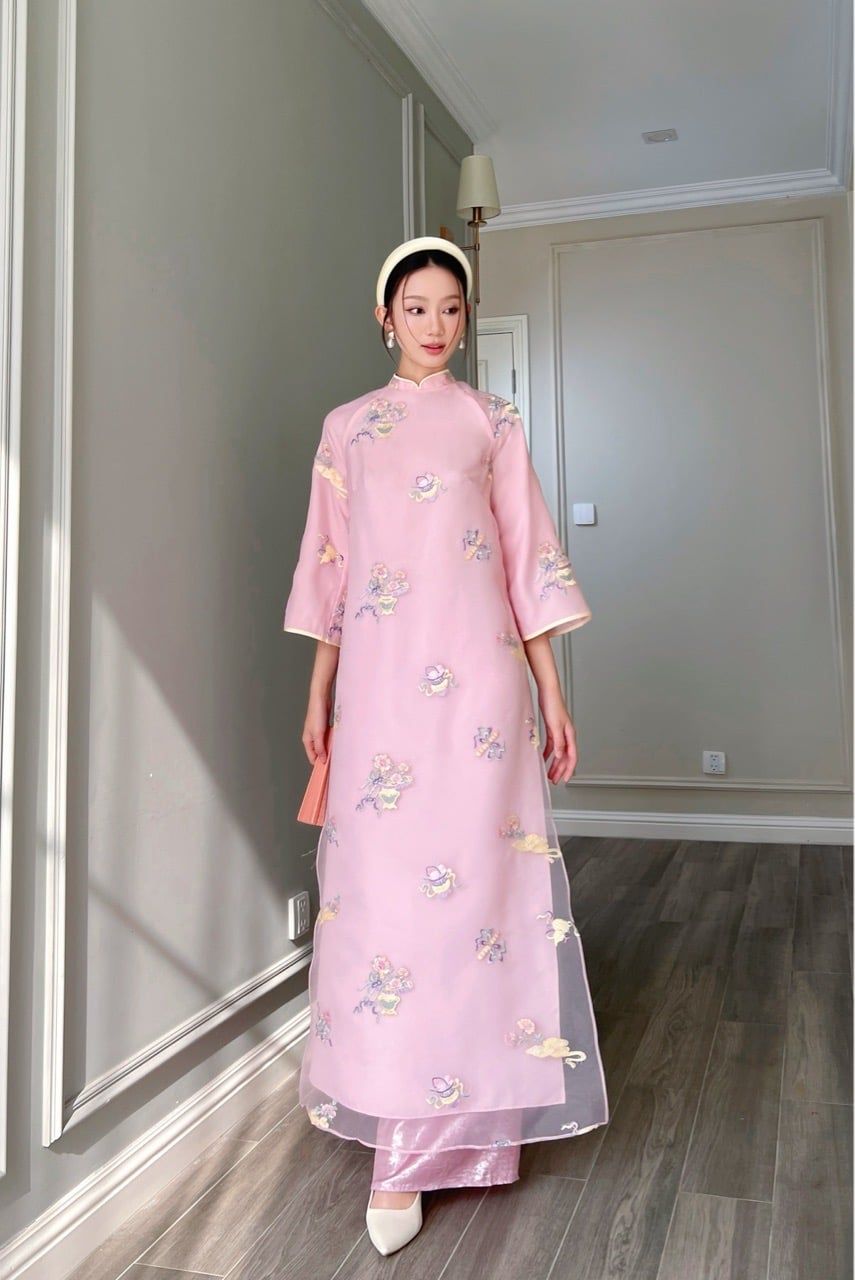 Áo dài Hồng Kim Ngân (không kèm quần) 