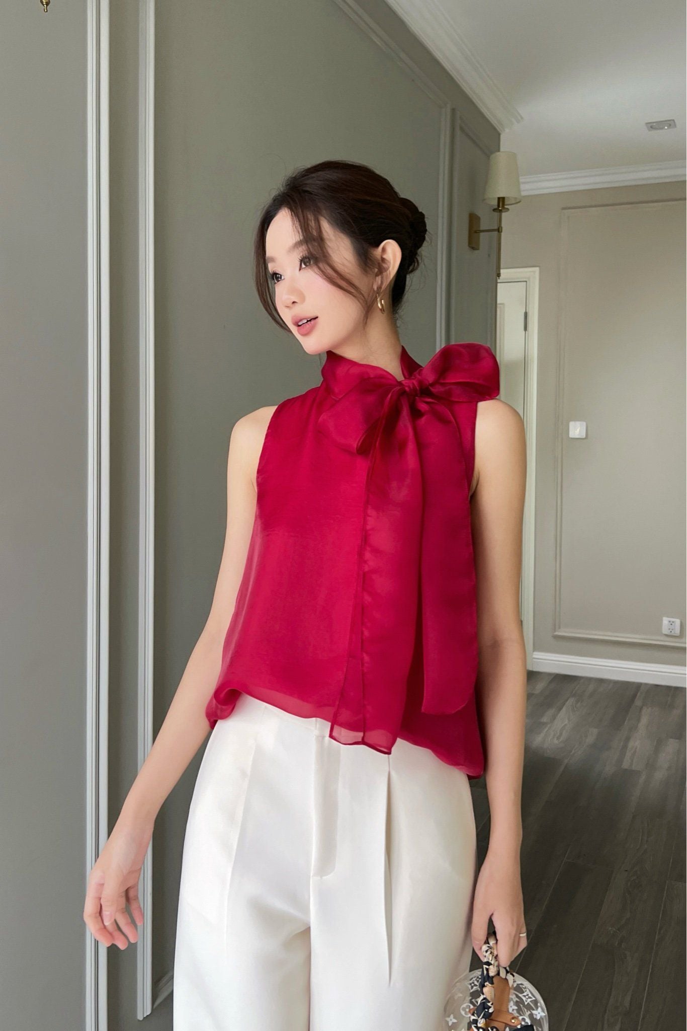  Áo sát nách cổ thắt nơ Đỏ đô 